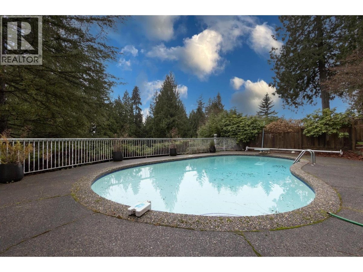 1381 CAMBRIDGE ROAD - Photo 11