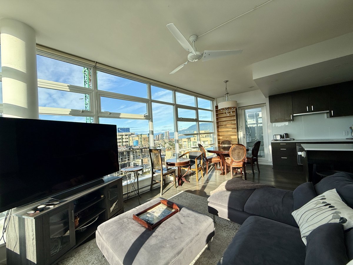 2550 Spruce Street - Photo 2