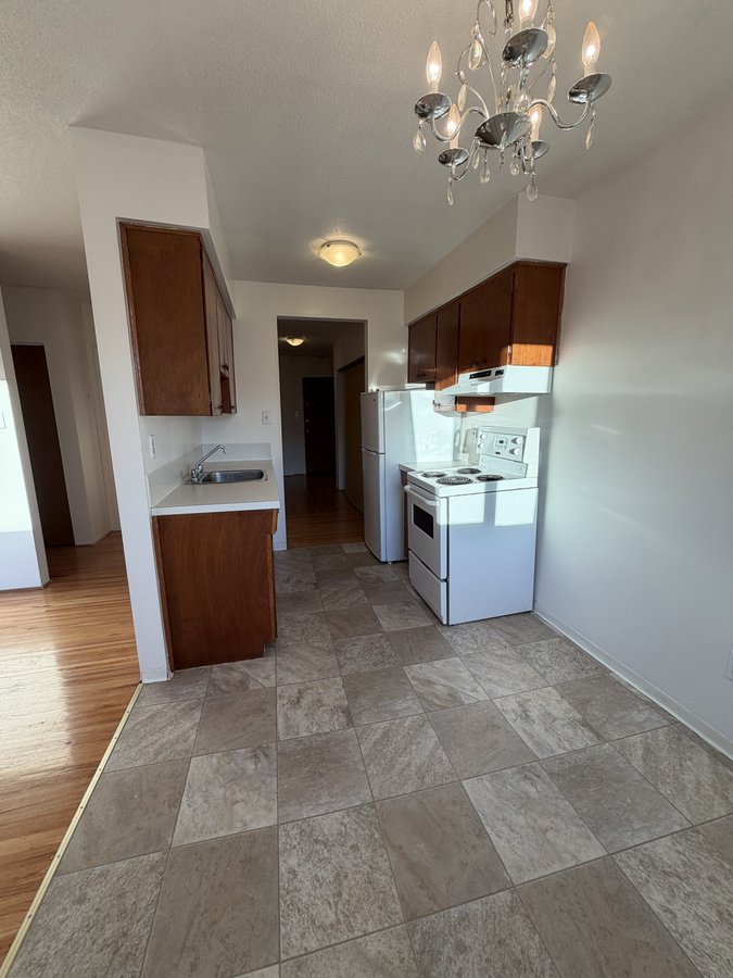 8635 Heather Street - Photo 4