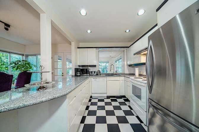Kerrisdale - Photo 6
