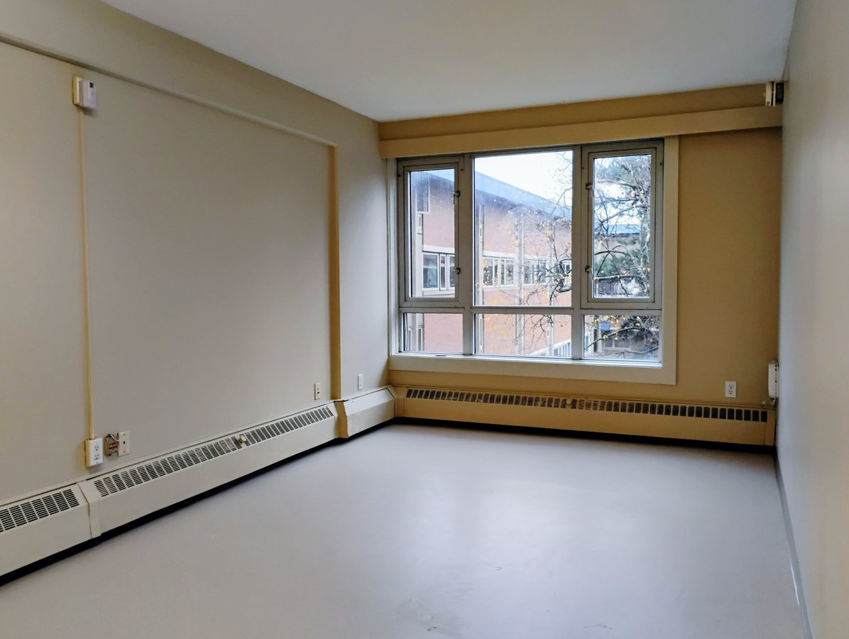 512 Campbell Avenue - Photo 1