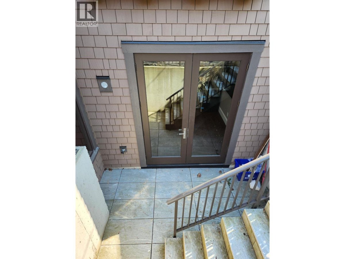 W 13 AVENUE - Photo 2
