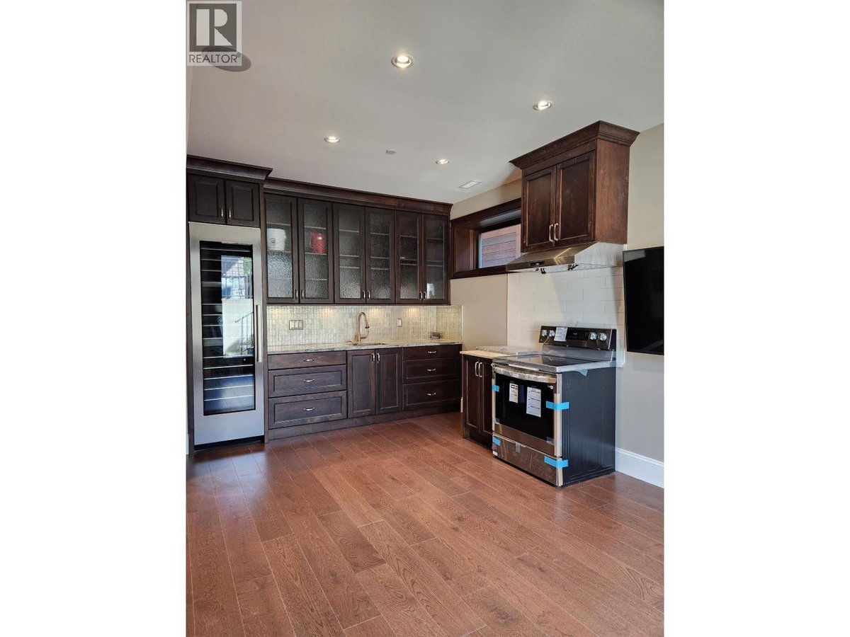 W 13 AVENUE - Photo 4