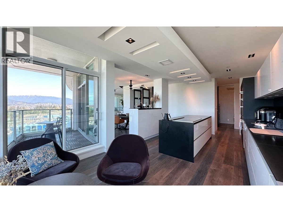 PH4 1777 BAYSHORE DR - Photo 11