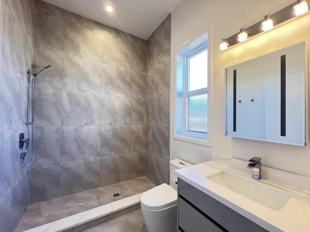 2035 Windermere Street - Photo 5