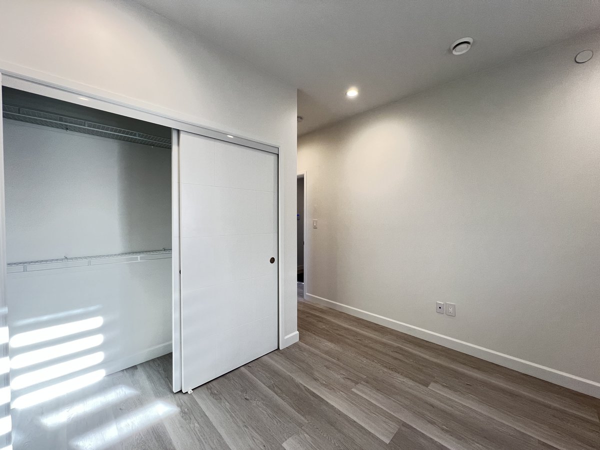 2035 Windermere Street - Photo 14