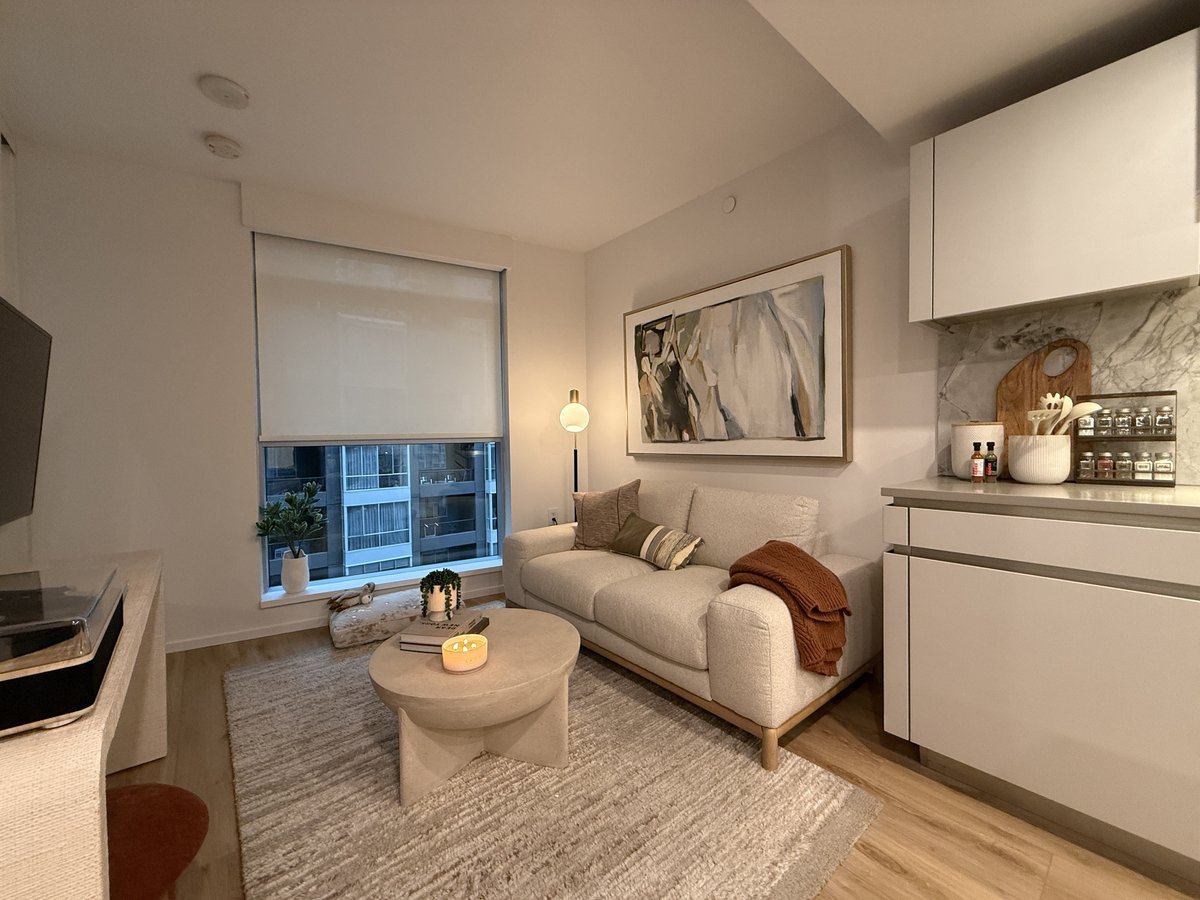 889 Pacific Street - Photo 2