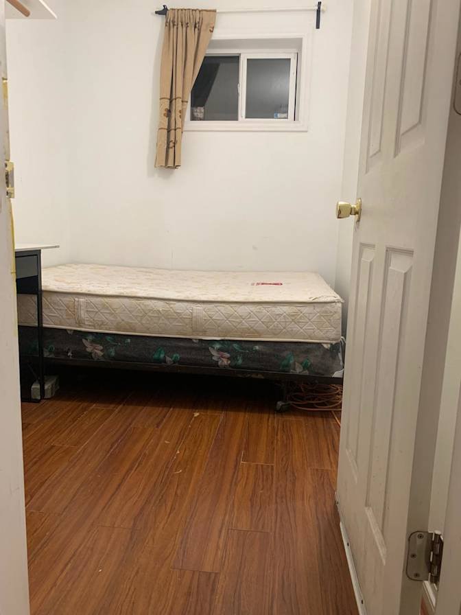 East Broadway - Photo 9