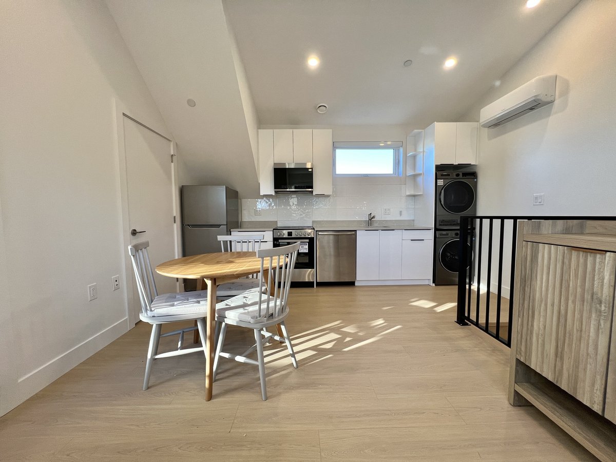 5482 Quebec Street - Photo 2