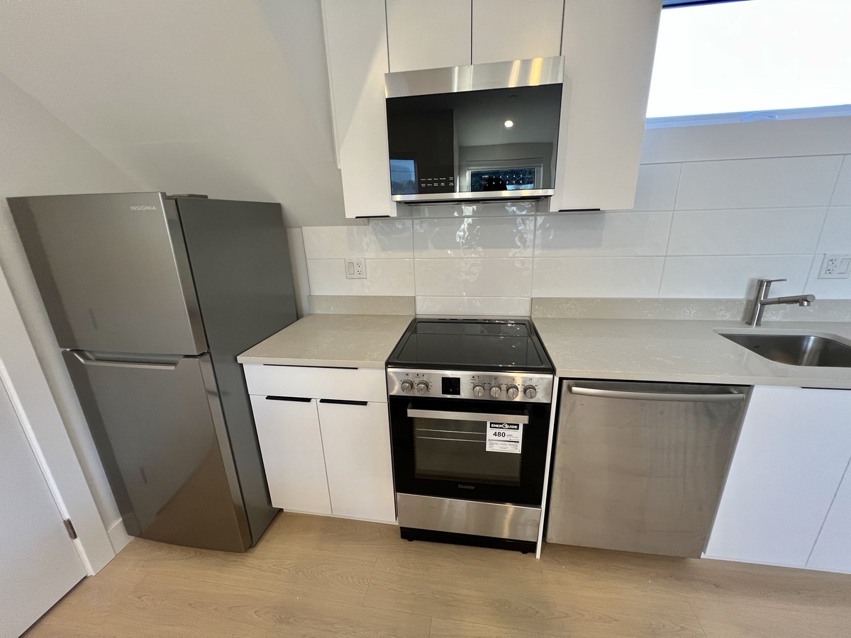 5482 Quebec Street - Photo 10