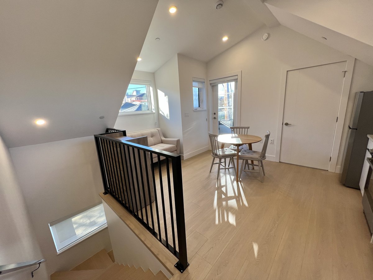5482 Quebec Street - Photo 7