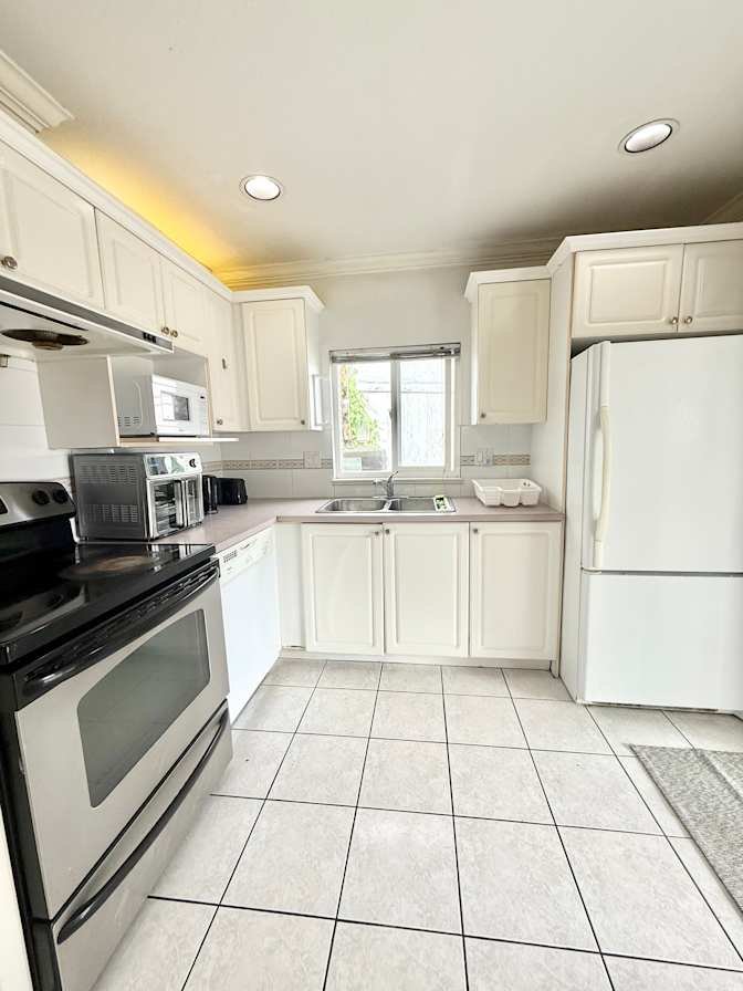 West 41st Avenue - Photo 6