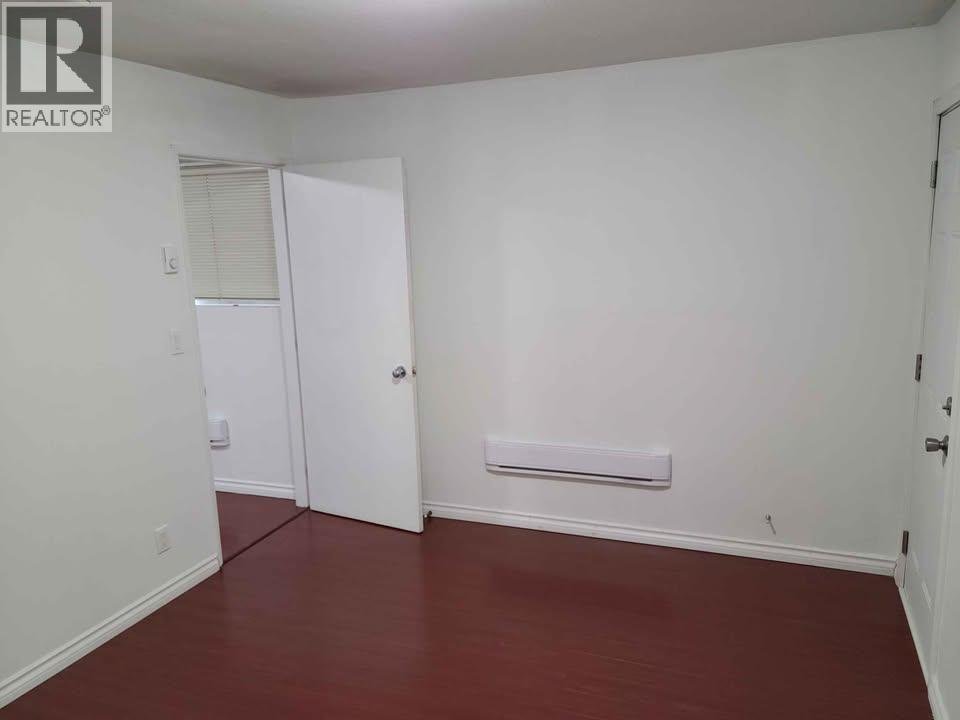38xx WINDERMERE STREET - Photo 4