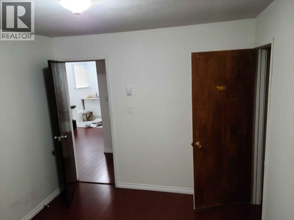 38xx WINDERMERE STREET - Photo 6