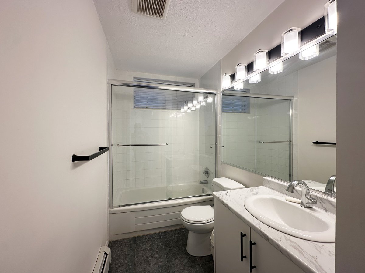 2469 Charles Street - Photo 13