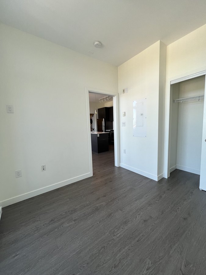 727 East 17th Avenue - Photo 4