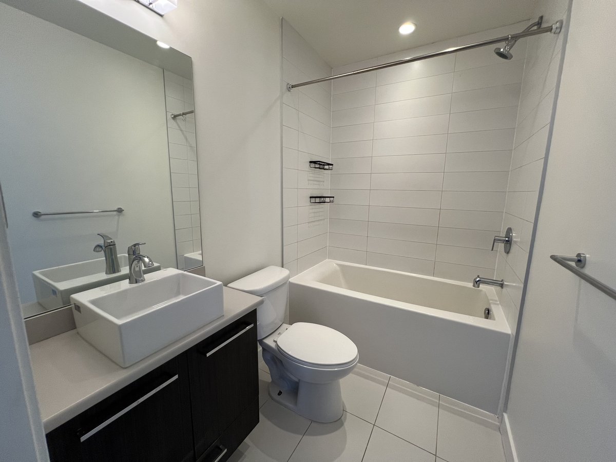 727 East 17th Avenue - Photo 8