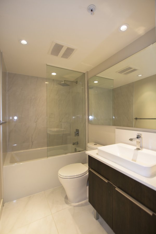 1588 East Hastings Street - Photo 6