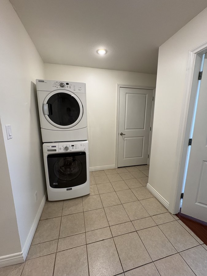 3139 Venables Street - Photo 10