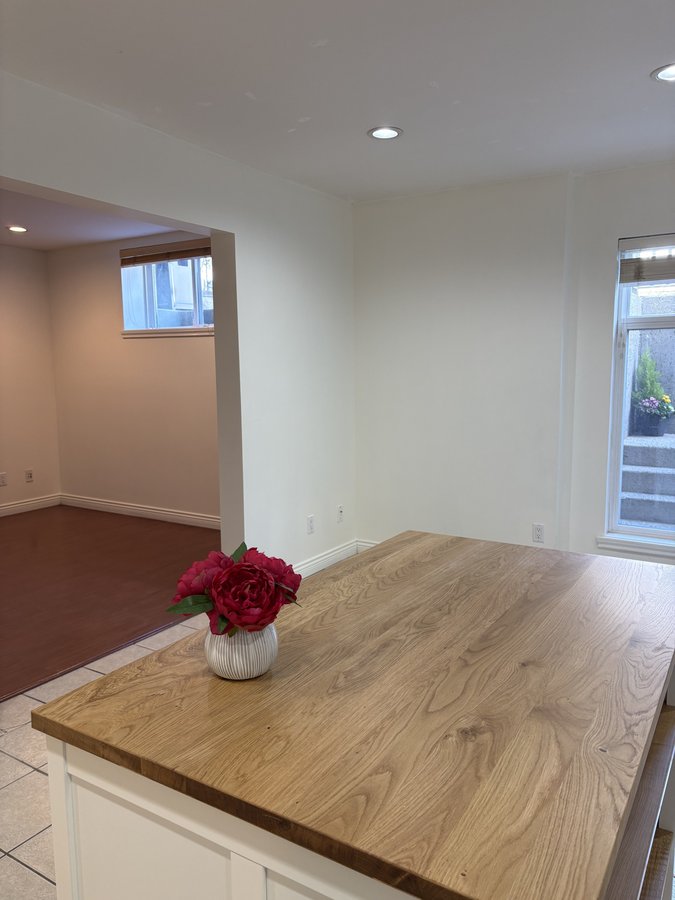 3139 Venables Street - Photo 9