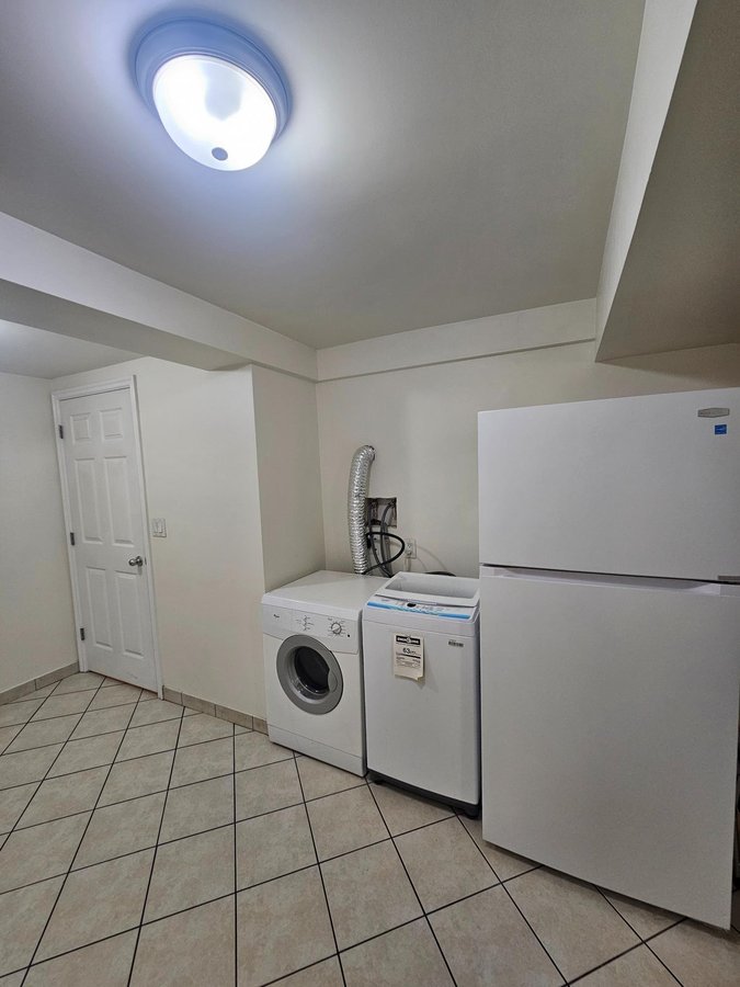 554 West 61st Avenue - Photo 7
