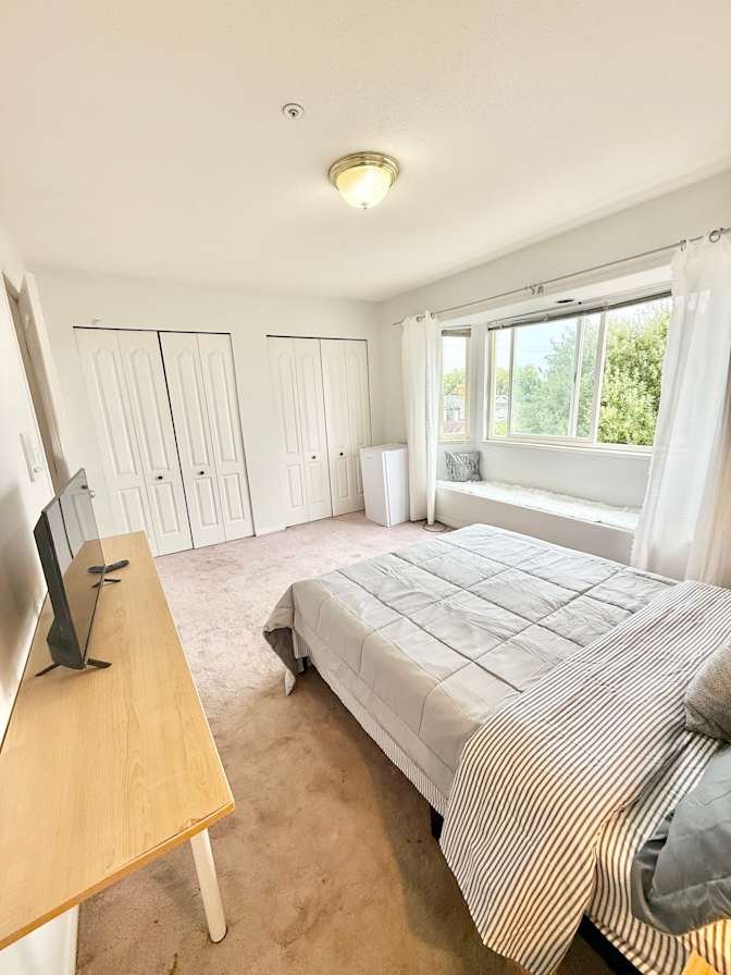 West 41st Avenue - Photo 4