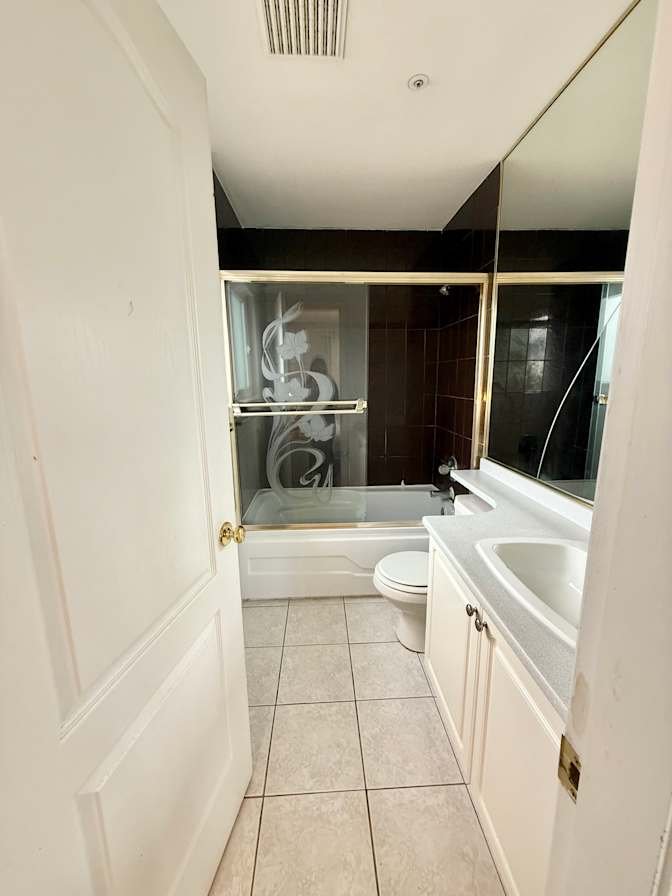 West 41st Avenue - Photo 5