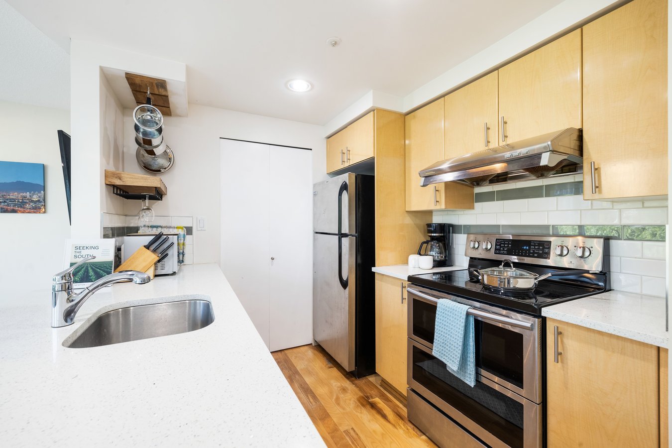 1008 Cambie Street - Photo 8