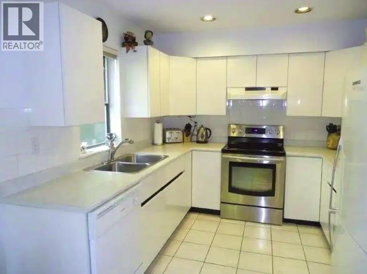 103 3075 WILLOW STREET - Photo 10