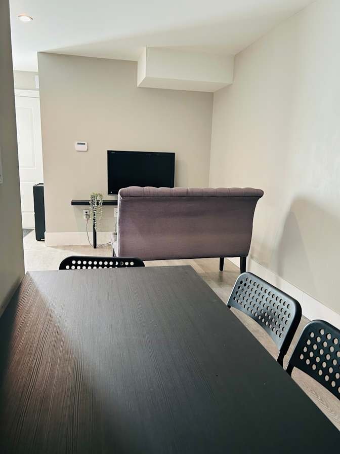 East 48th Avenue - Photo 9
