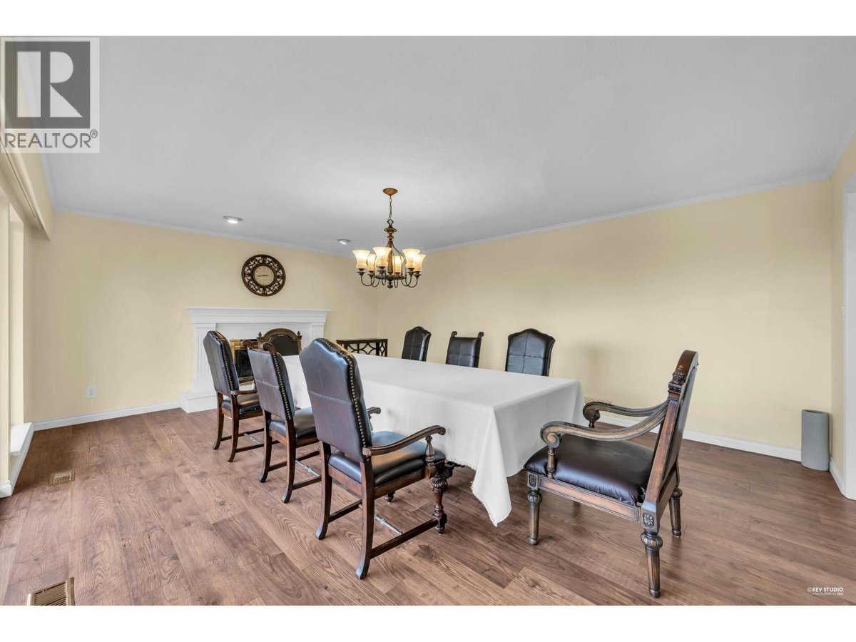 675 ST. ANDREWS ROAD - Photo 9