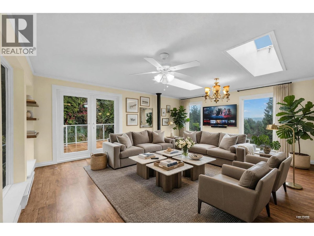 675 ST. ANDREWS ROAD - Photo 18