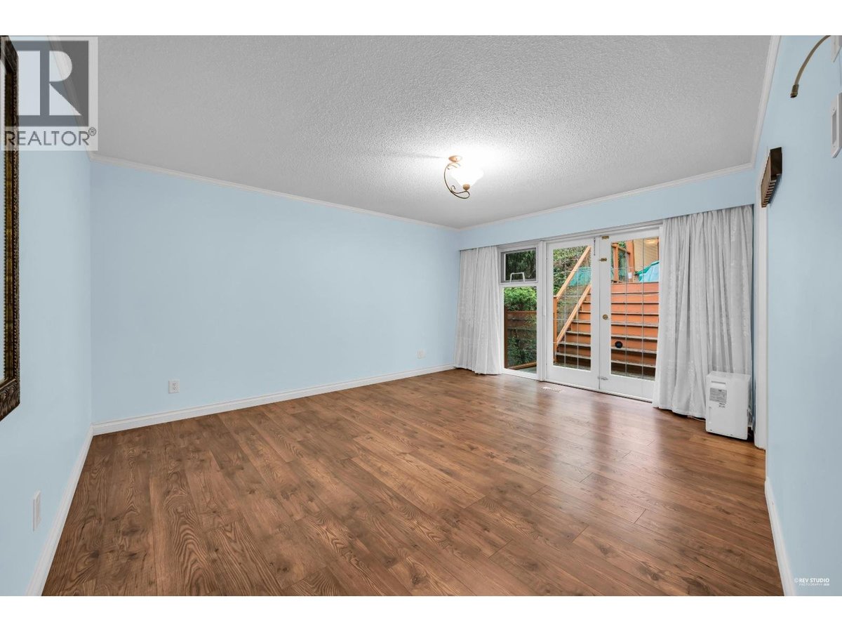 675 ST. ANDREWS ROAD - Photo 24