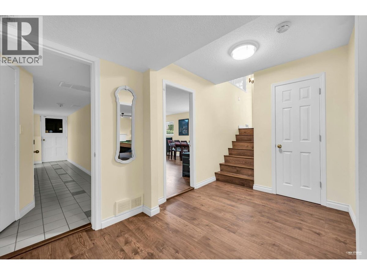 675 ST. ANDREWS ROAD - Photo 31