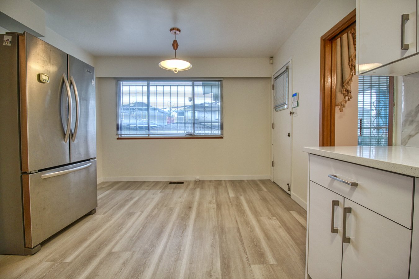 904 East 52nd Avenue - Photo 10