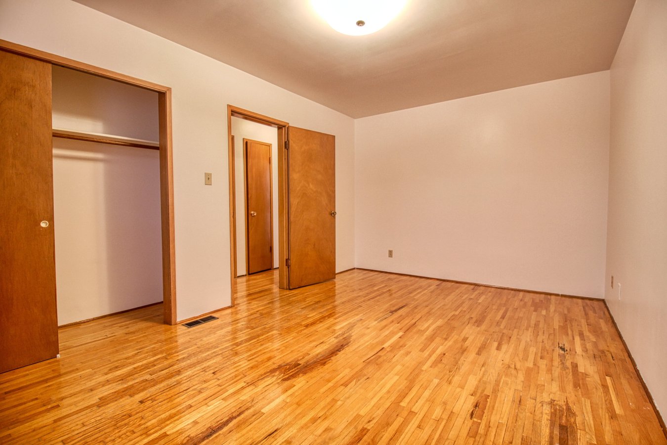 904 East 52nd Avenue - Photo 14