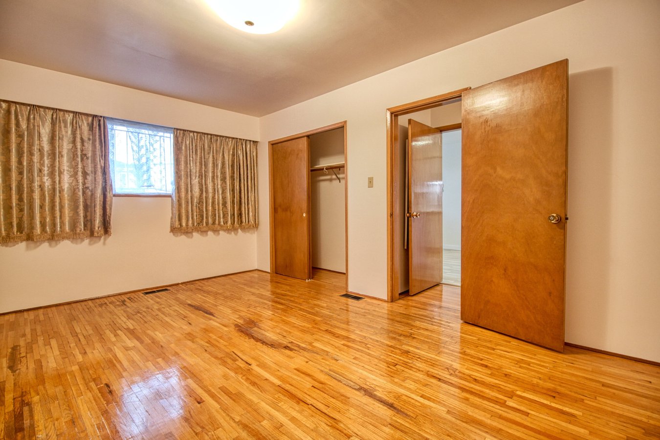 904 East 52nd Avenue - Photo 13