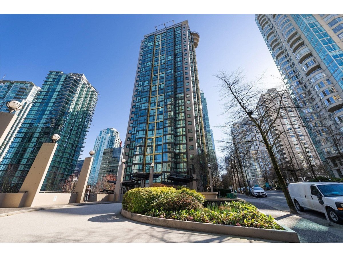 1331 Alberni Street - Photo 1