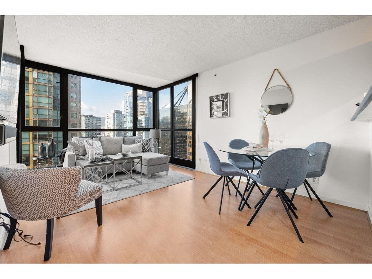 1331 Alberni Street - Photo 6