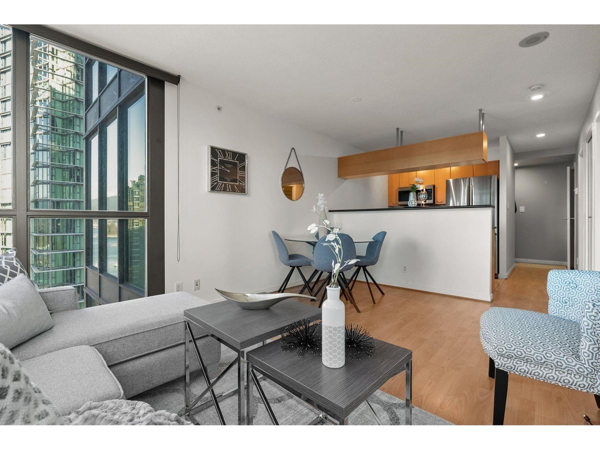 1331 Alberni Street - Photo 12