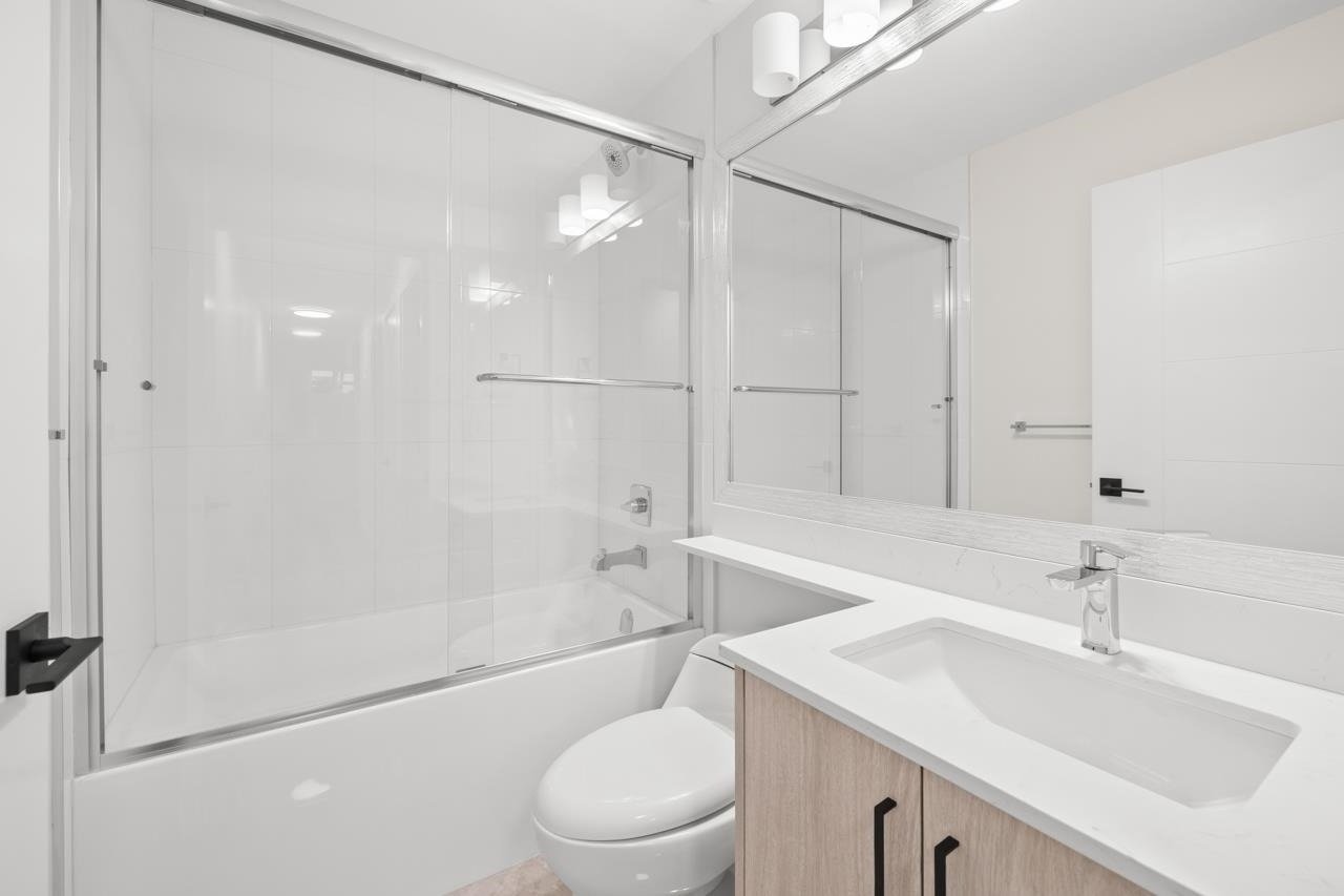 1412 East 54th Avenue - Photo 4