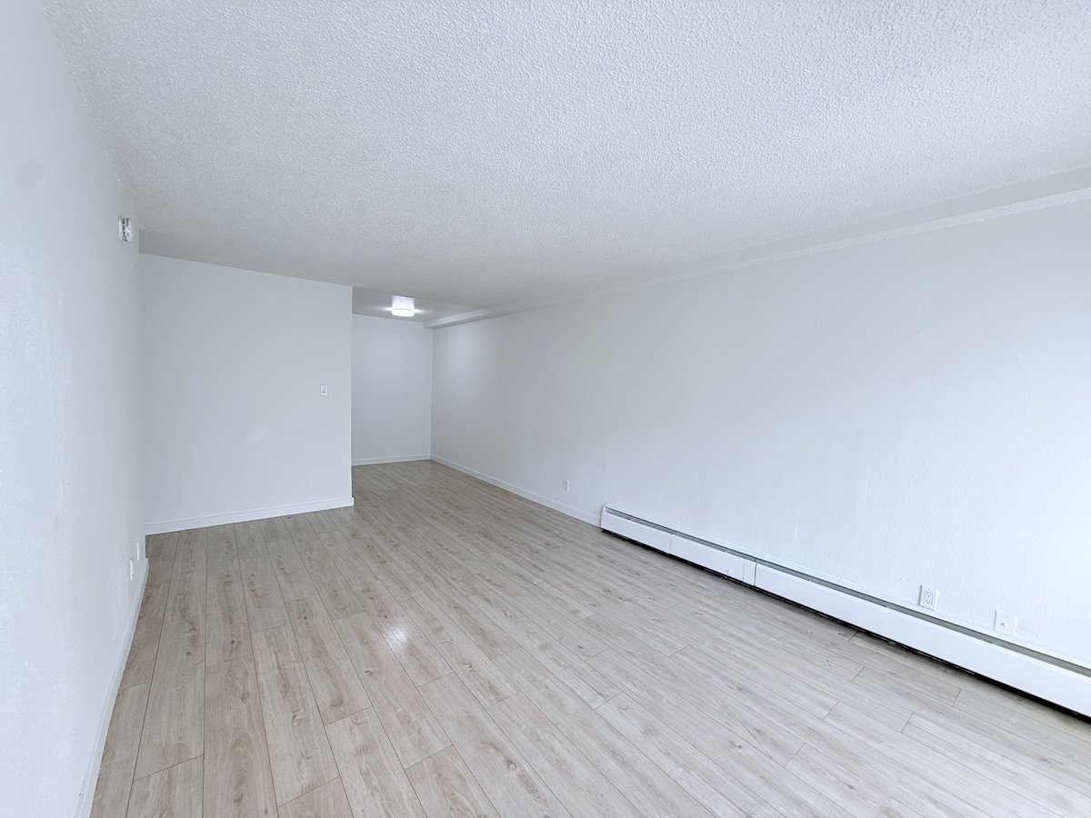 2121 Wall Street - Photo 4