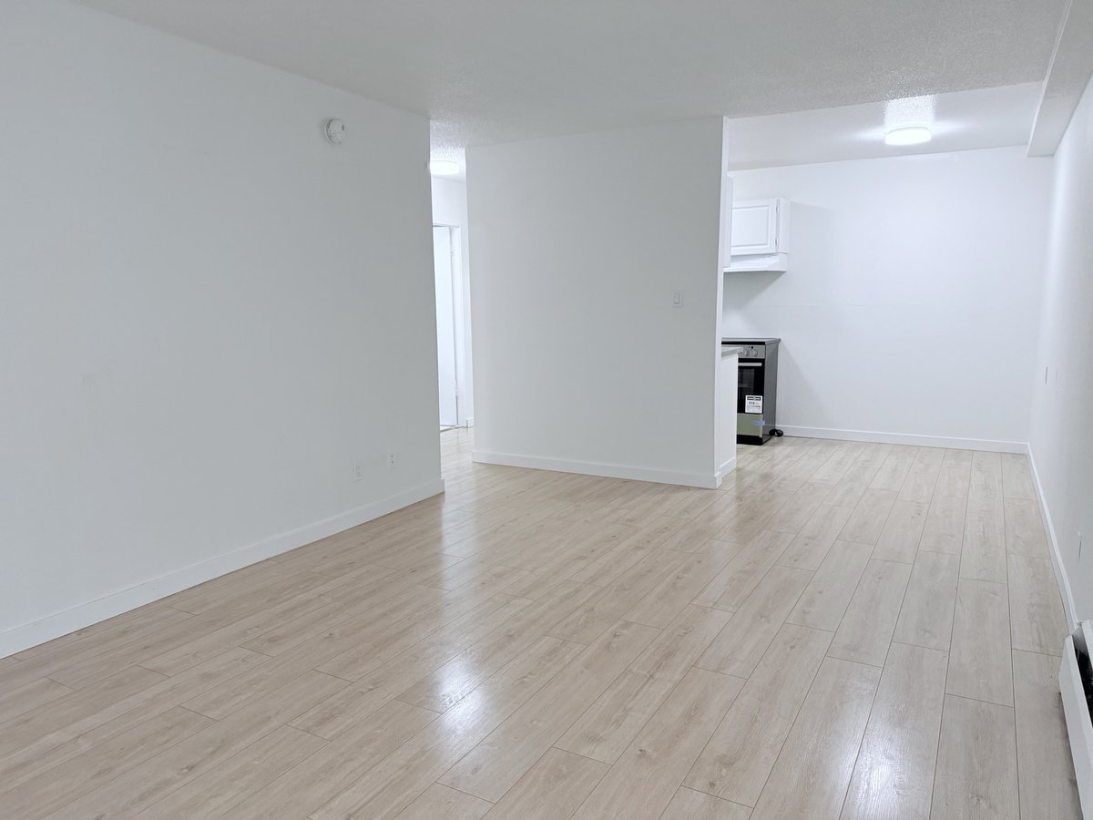 2121 Wall Street - Photo 3