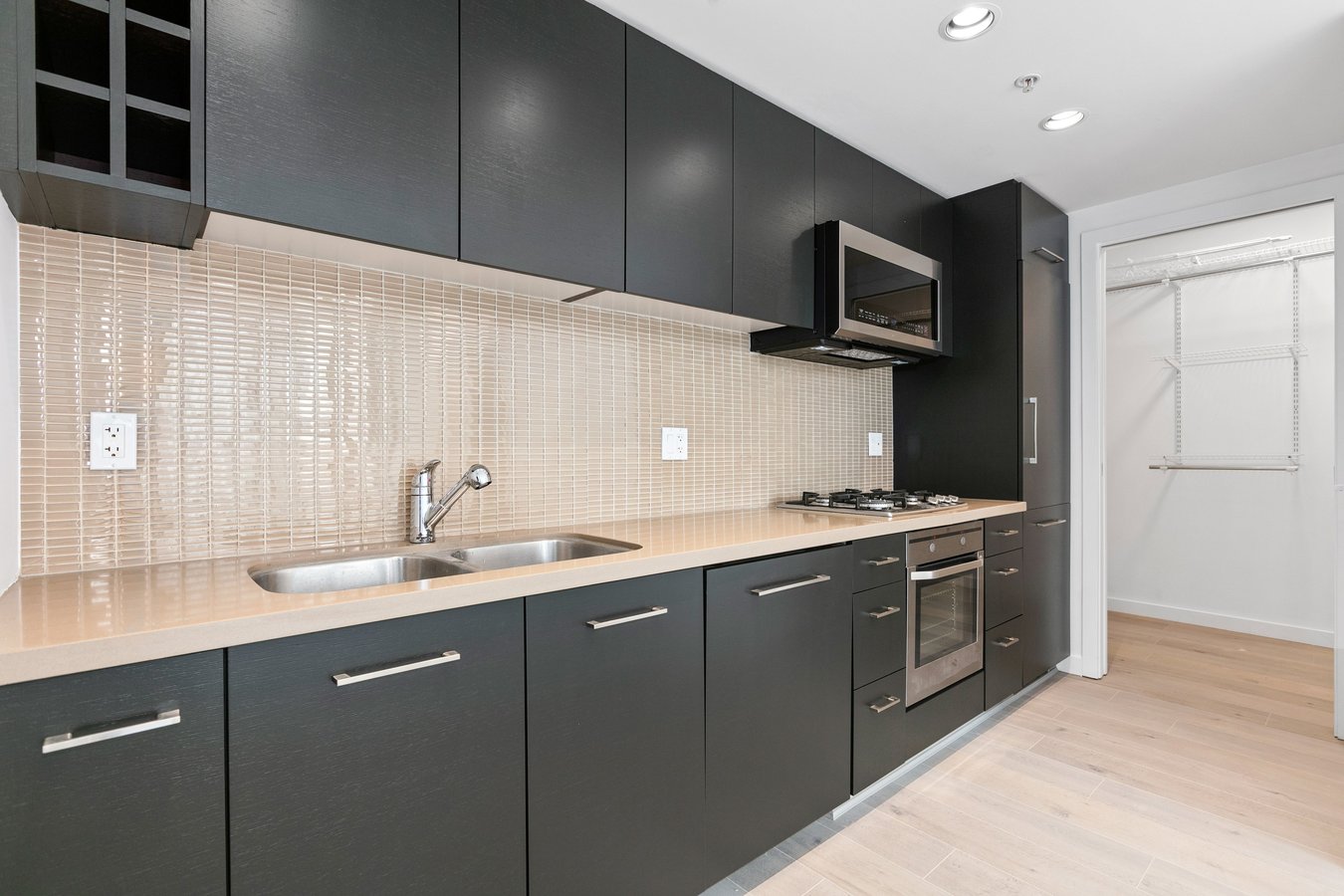 833 Homer Street - Photo 11