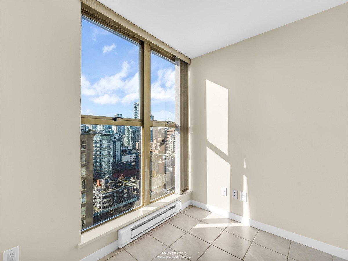 969 Richards Street - Photo 4