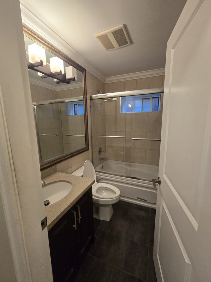 2192 East 45th Avenue - Photo 5