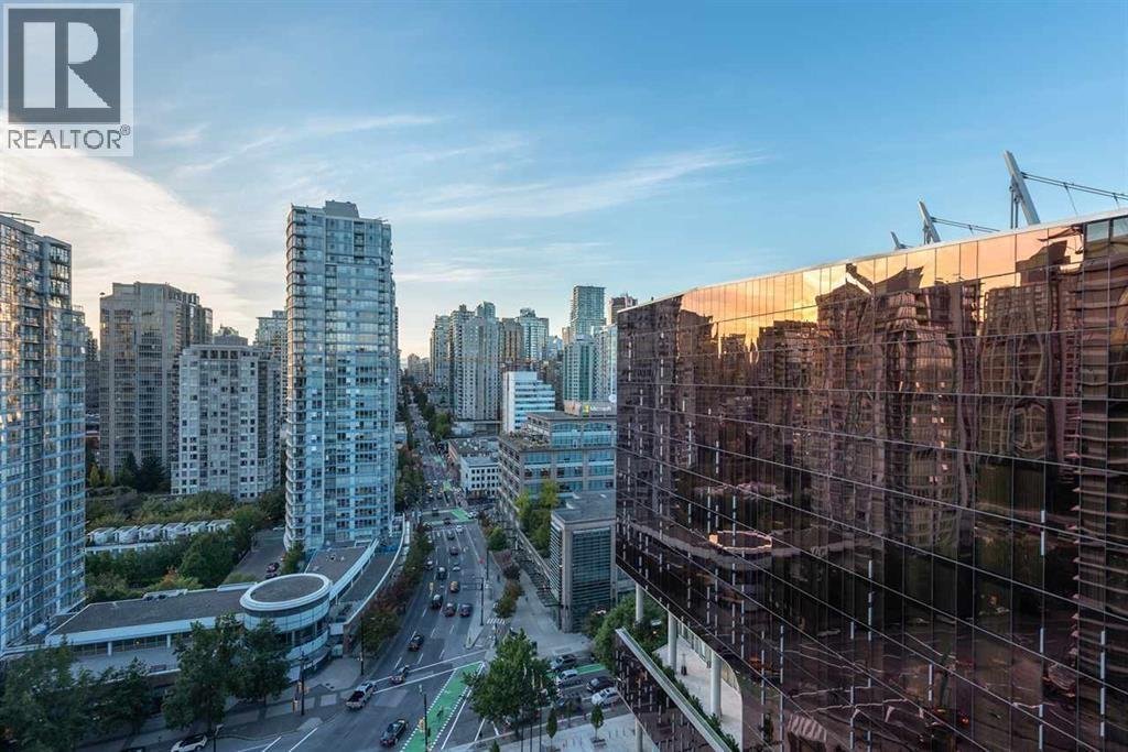 PH2015 68 SMITHE STREET - Photo 1