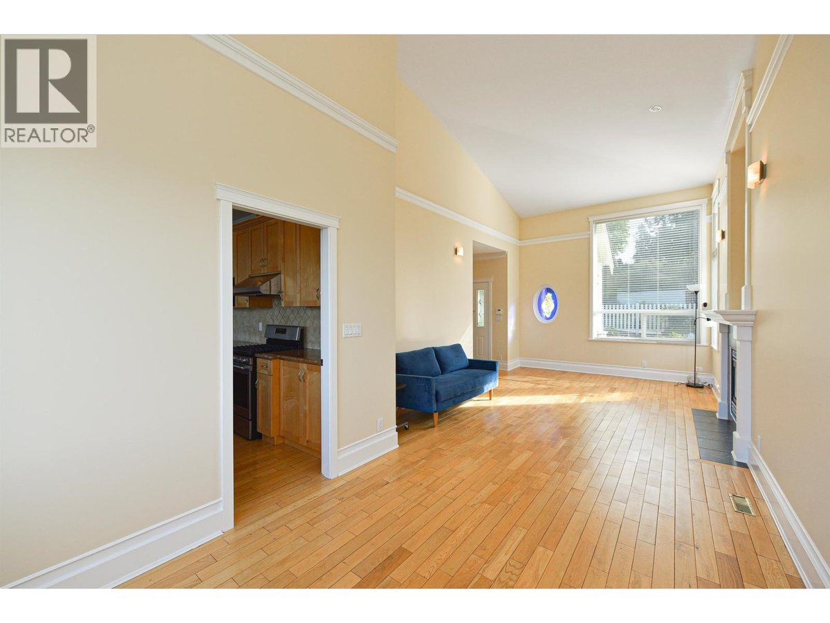 1275 20TH STREET - Photo 6