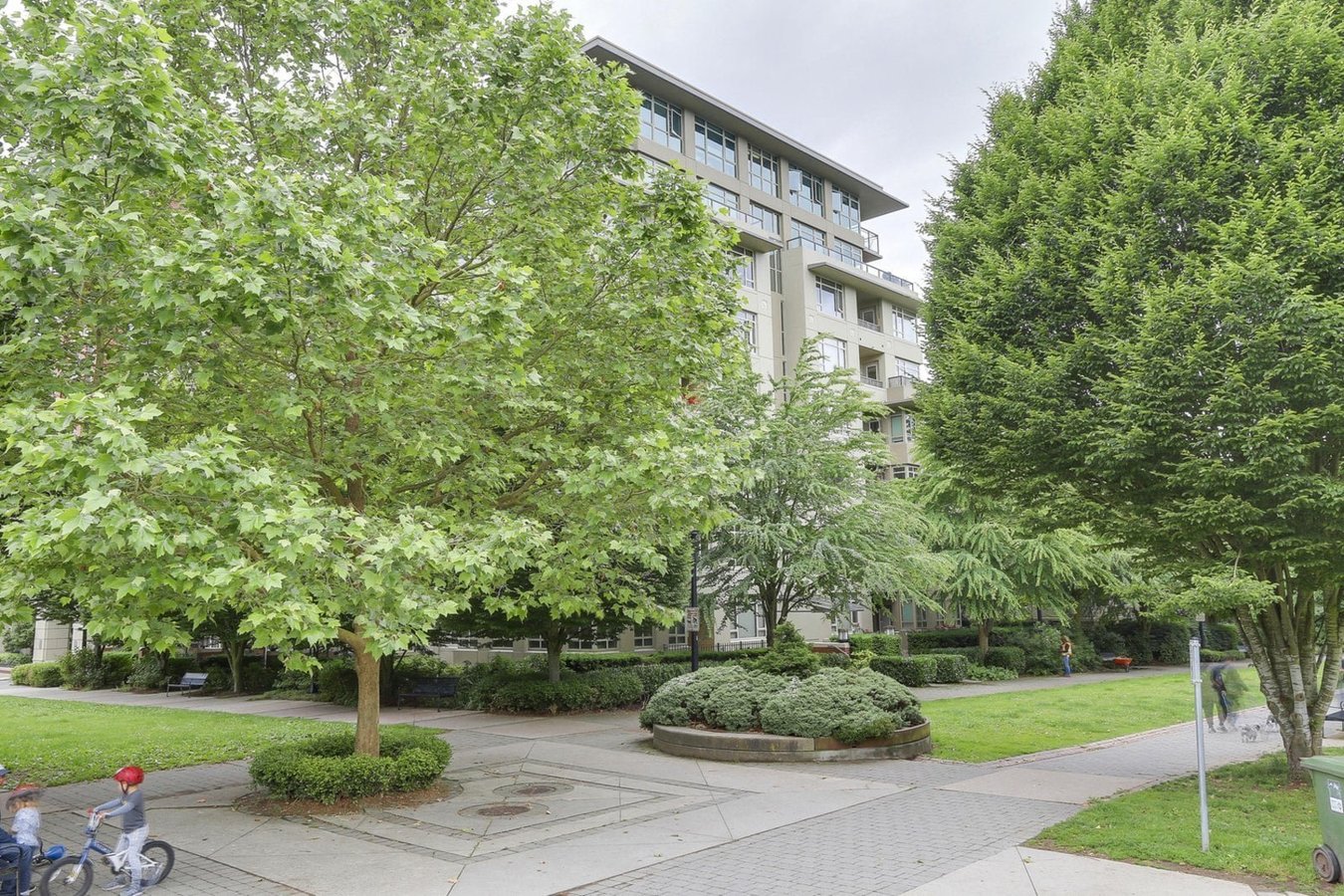 2799 Yew Street - Photo 6