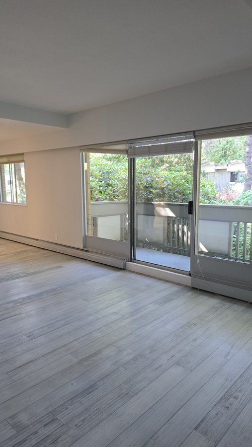 5585 Oak Street - Photo 5